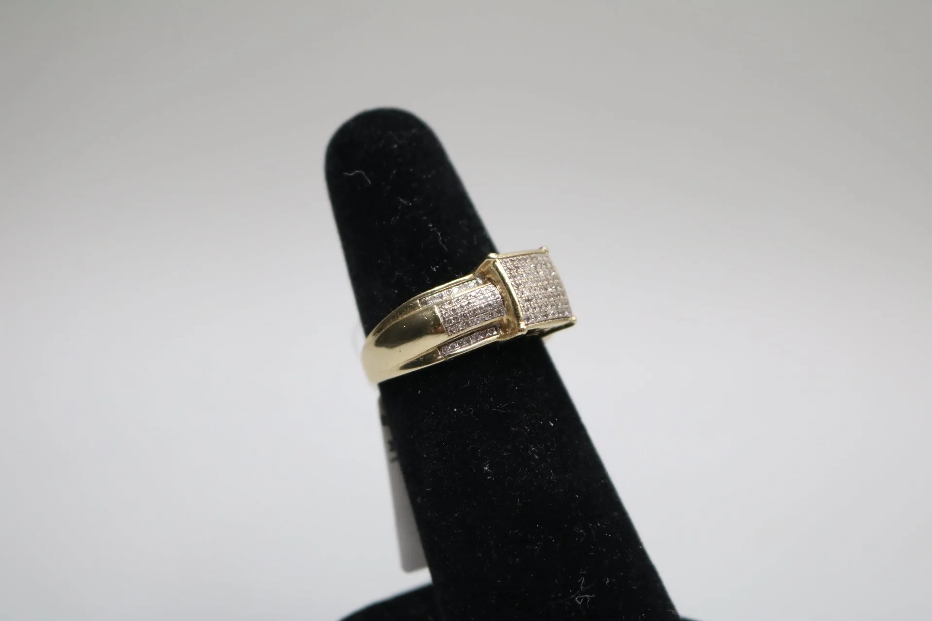 10-Karat Yellow Gold Fancy Diamond Promise Ring Size of 7
