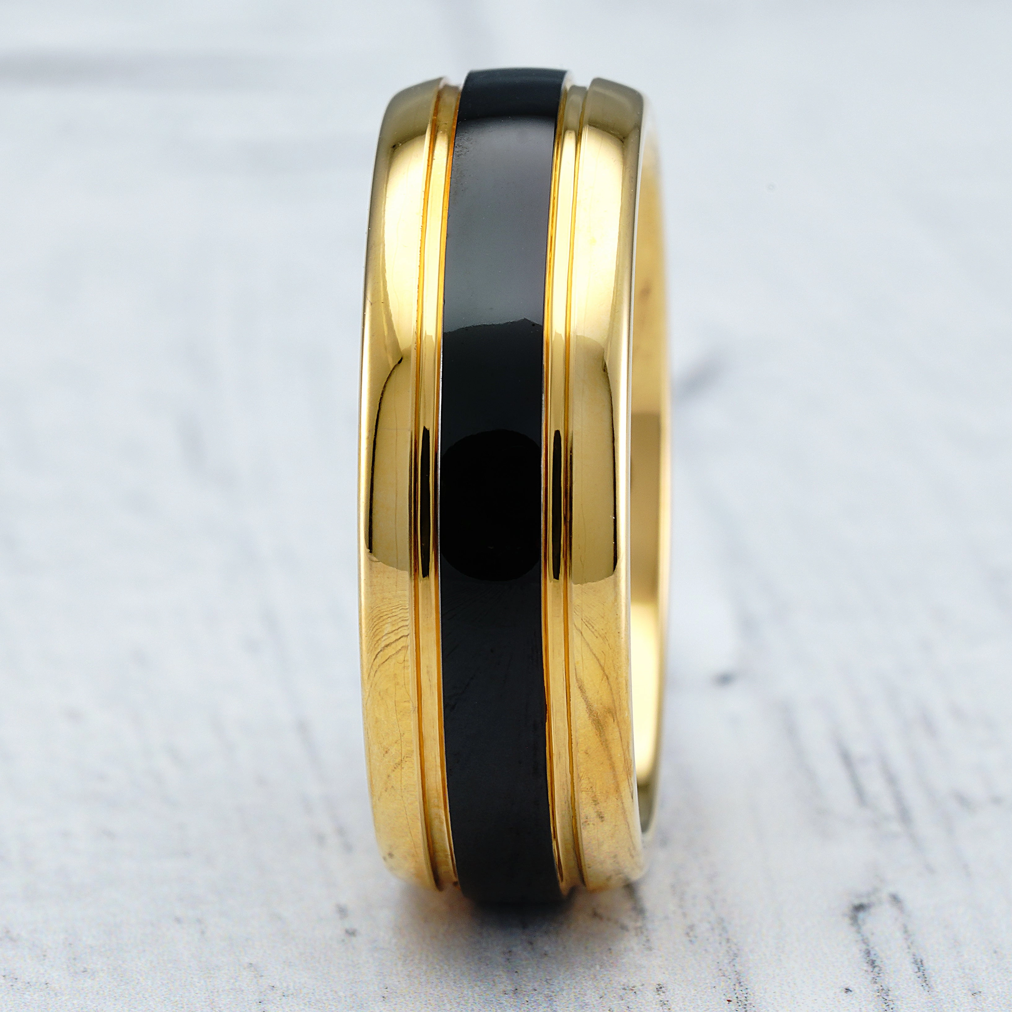 Custom Accessory 100S JEWELRY Two Tone High Polish Black Center Gold Edge Tungsten Rings Men Wedding Bands Promise Engagement Size 6-16