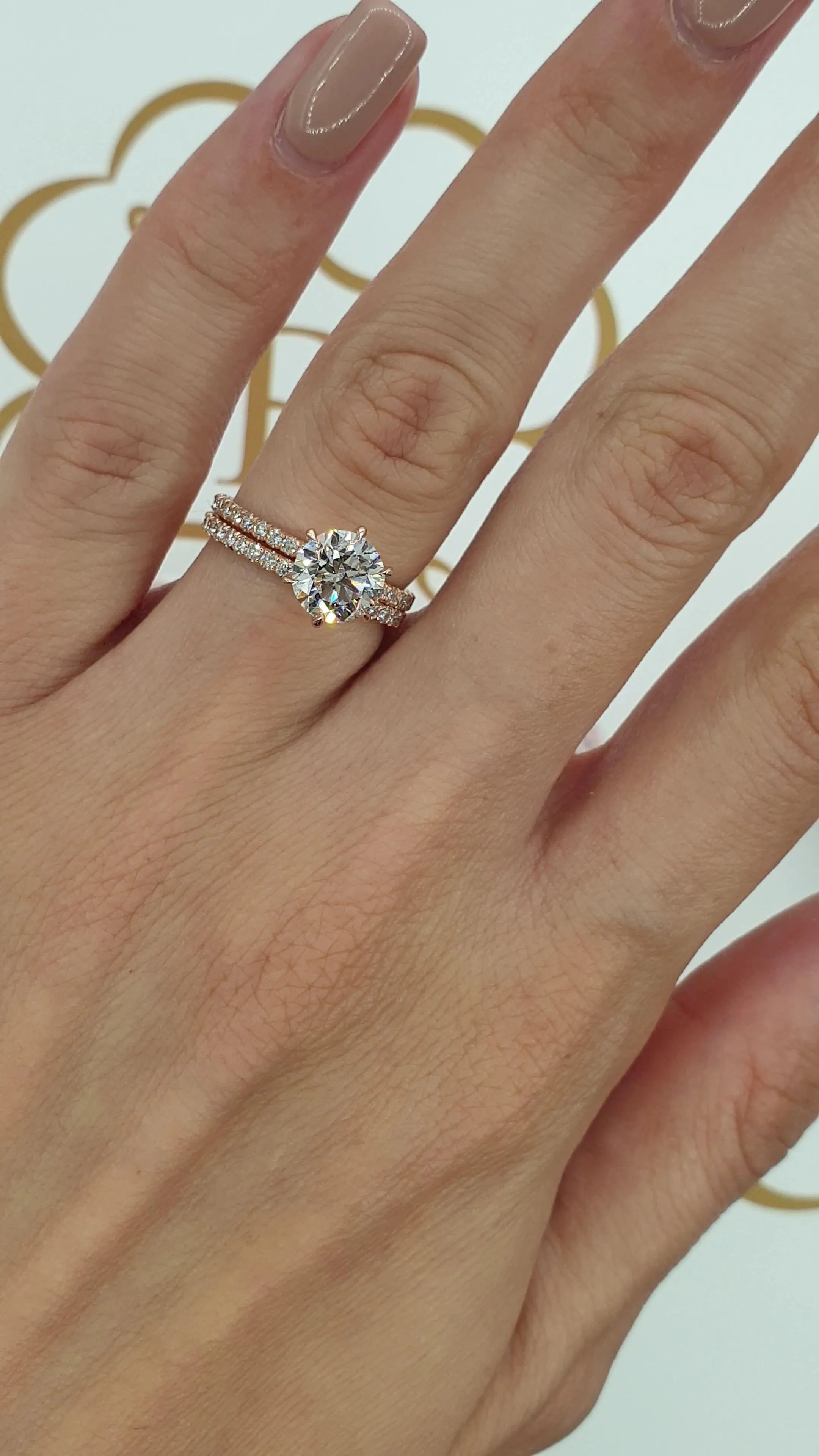 1.30 Carats Round Brilliant Cut Micropave Side Stones Diamond Engagement Ring
