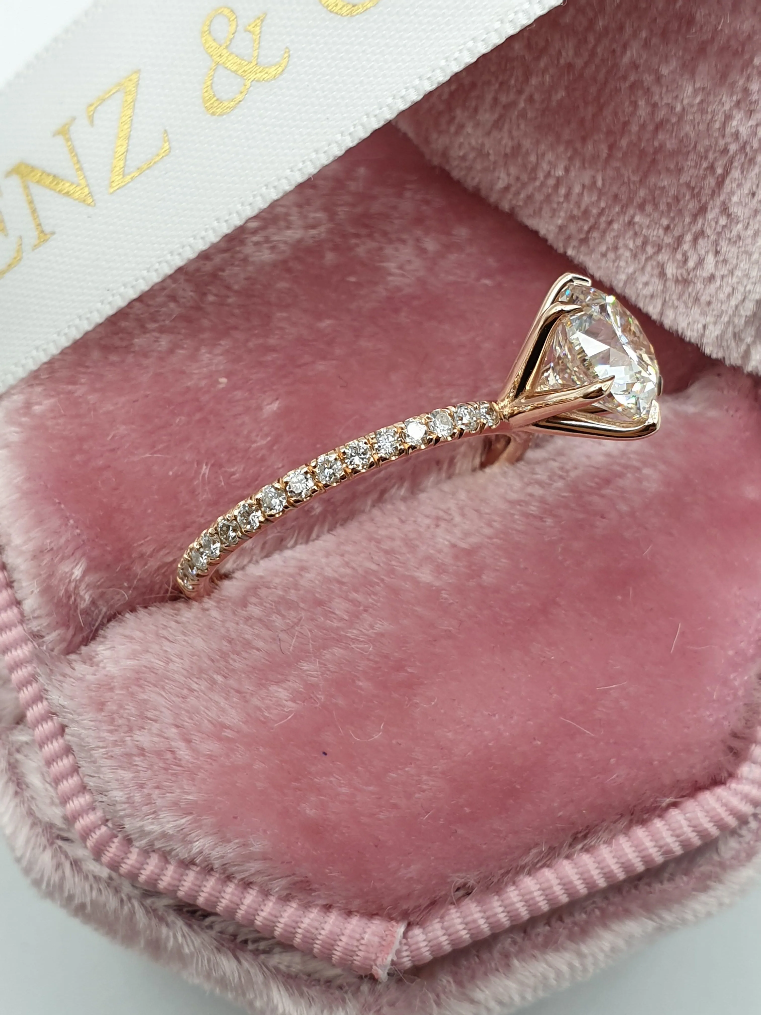 1.30 Carats Round Brilliant Cut Micropave Side Stones Diamond Engagement Ring