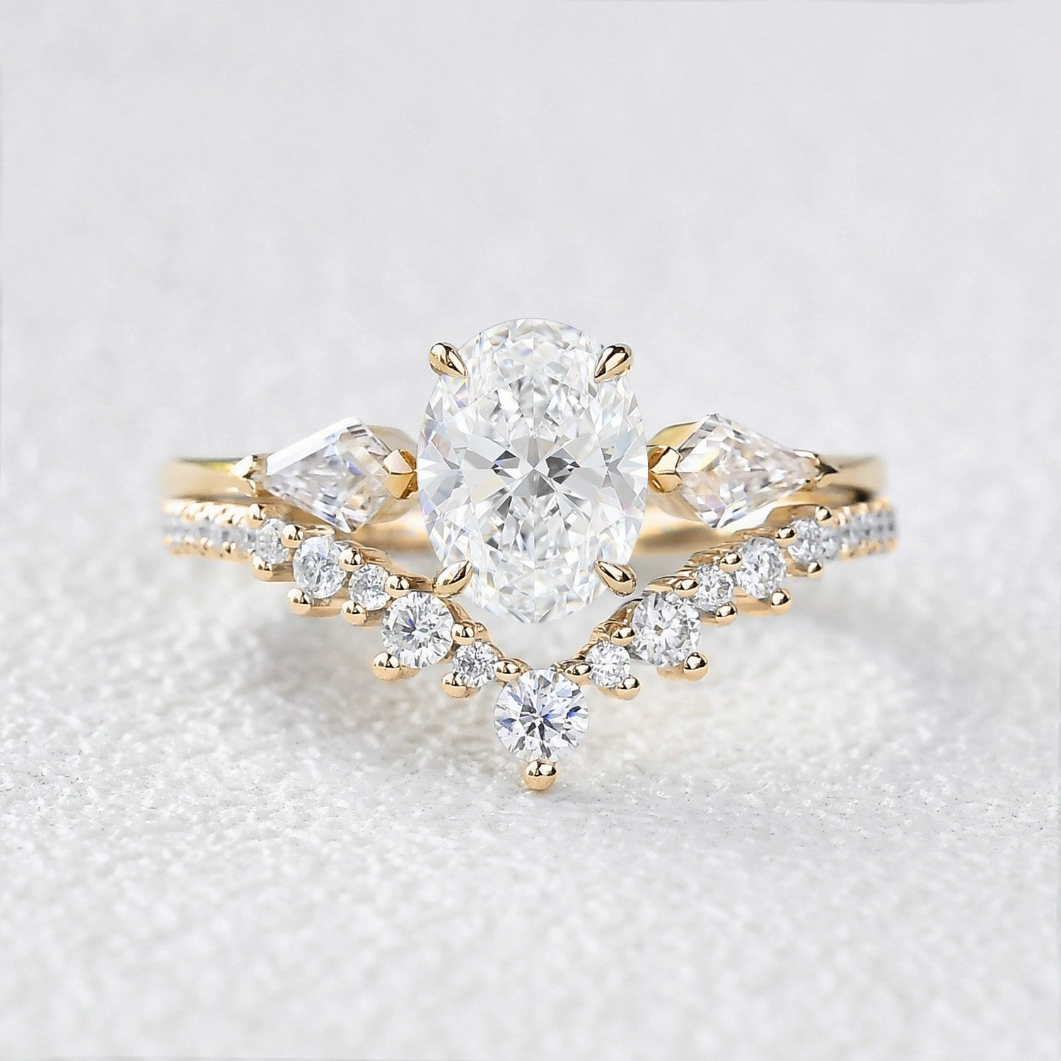 Subtle Pop High Polish 1.0-2.0 Oval Cut Lab Grown Diamond Three Stone Ring Set 2pcs