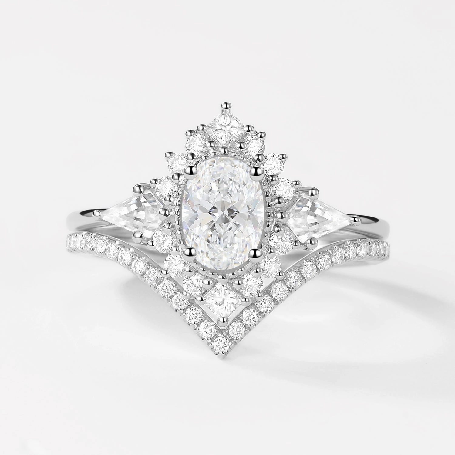 Romantic Edge Unique Shine 1.0-2.0ct Oval & Kite Lab Grown Diamond Ring Set