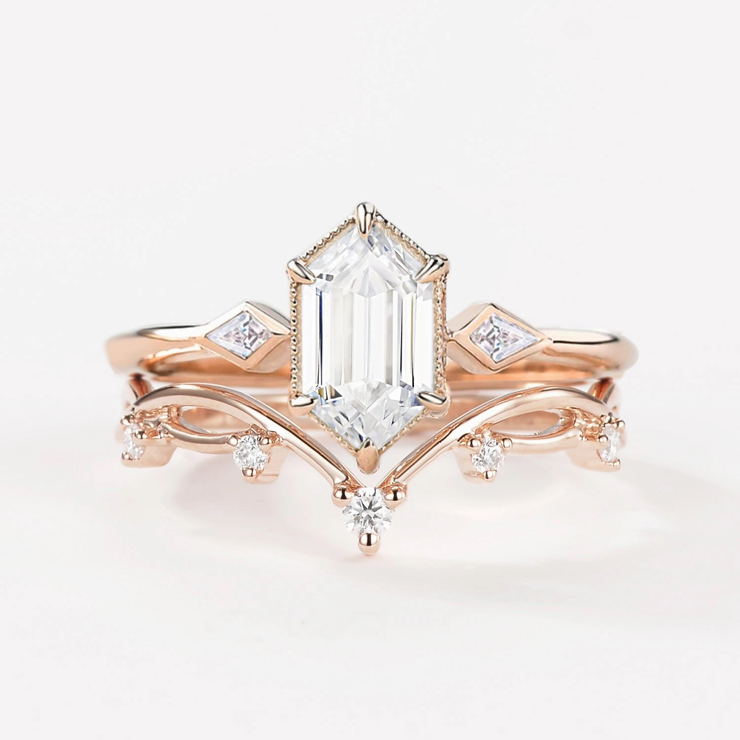 Signature Highlight Exclusive Edge 1.0ct Hexagon Cut Lab Grown Diamond Engagement Ring Set 2pcs