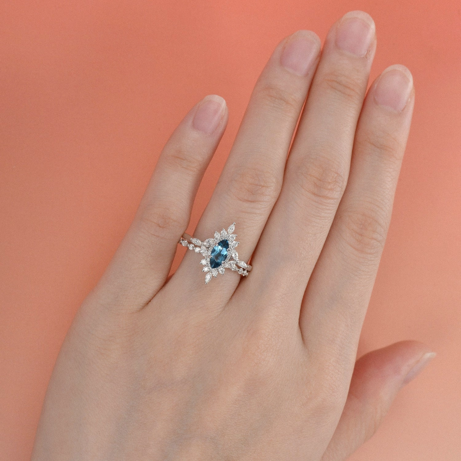 Signature Look Bold Spark 1.0ct Marquise Cut Moss Agate Cluster Vintage Engagement Ring Set 2pcs