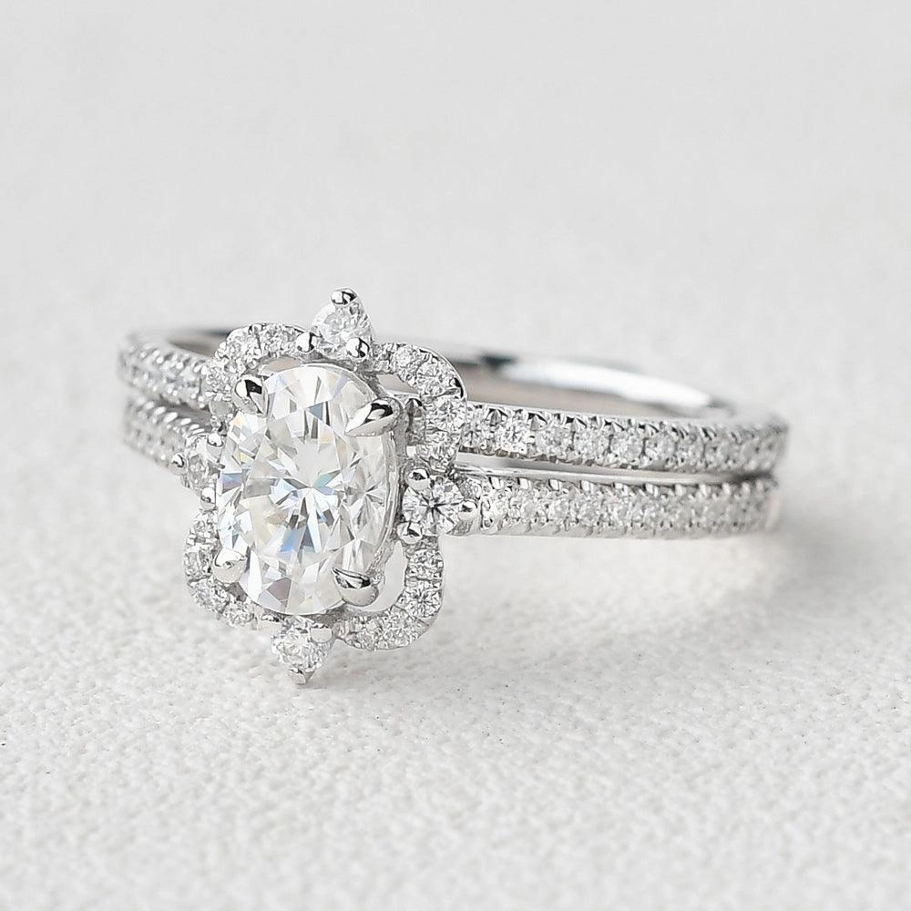 Vibrant Form Stylish Design 1.5ct Oval Moissanite Art-Deco Cluster Ring Set 2pcs
