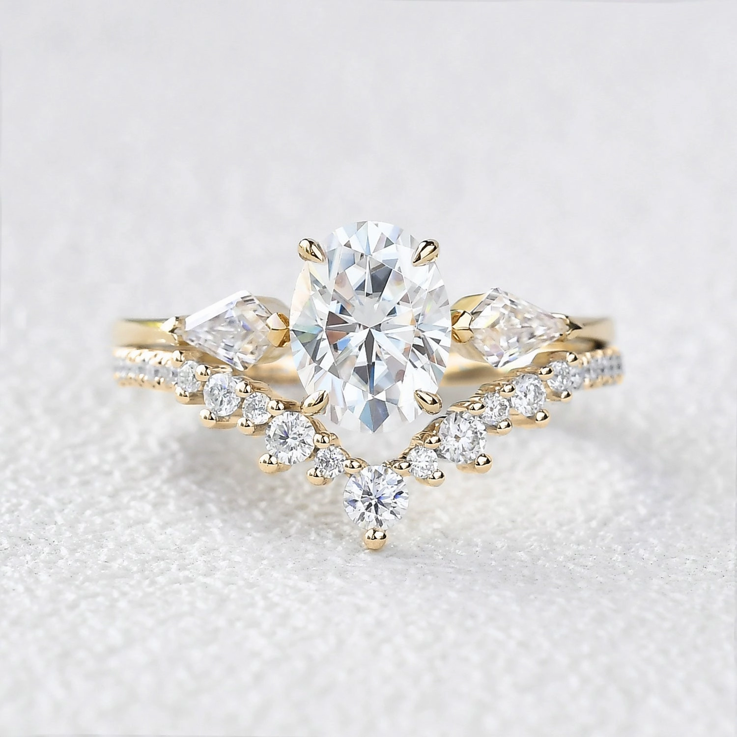 1.5ct Oval Moss Agate Three Stones Engagement Ring Set 2pcs Creative Detail