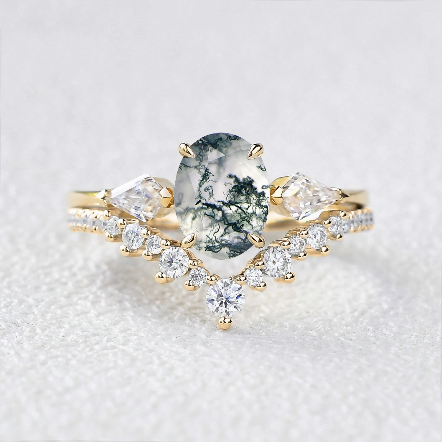 1.5ct Oval Moss Agate Three Stones Engagement Ring Set 2pcs Sleek Detailing