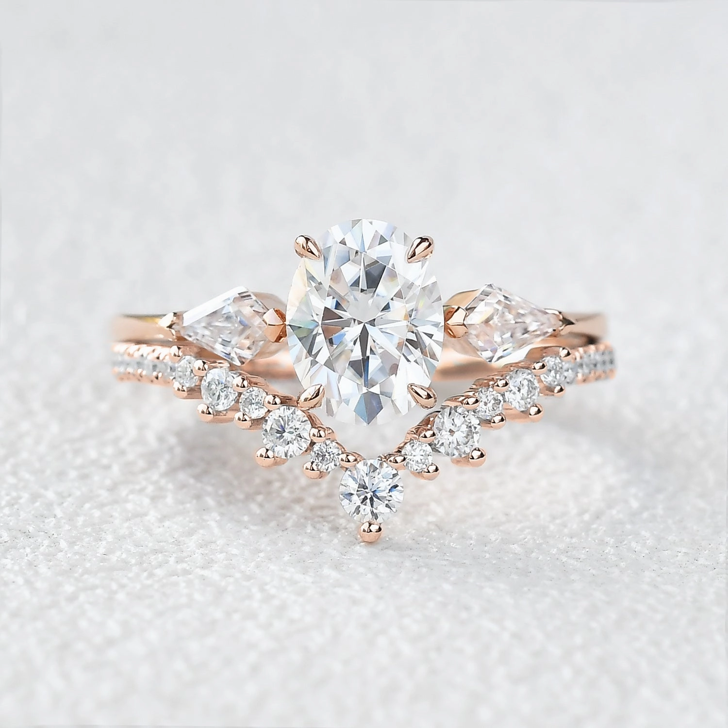 1.5ct Oval Moss Agate Three Stones Engagement Ring Set 2pcs Bold Layering Shiny Embellishment