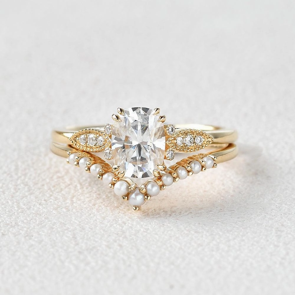 2.0ct Cushion Cut Moissanite Pearl-fect Vintage Cluster Ring Set 2pcs Enduring Charm