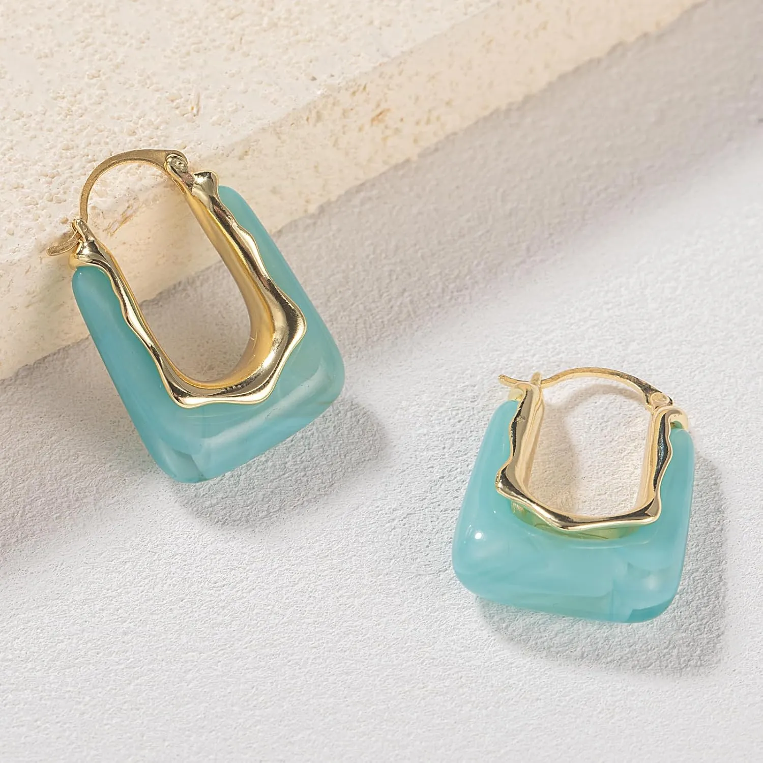 Acrylic Gold Hoop Earrings Chunky Huggie Statement Vintage Earrings Cute Resin Drop Earring Trendy Jewelry Gifts for Women