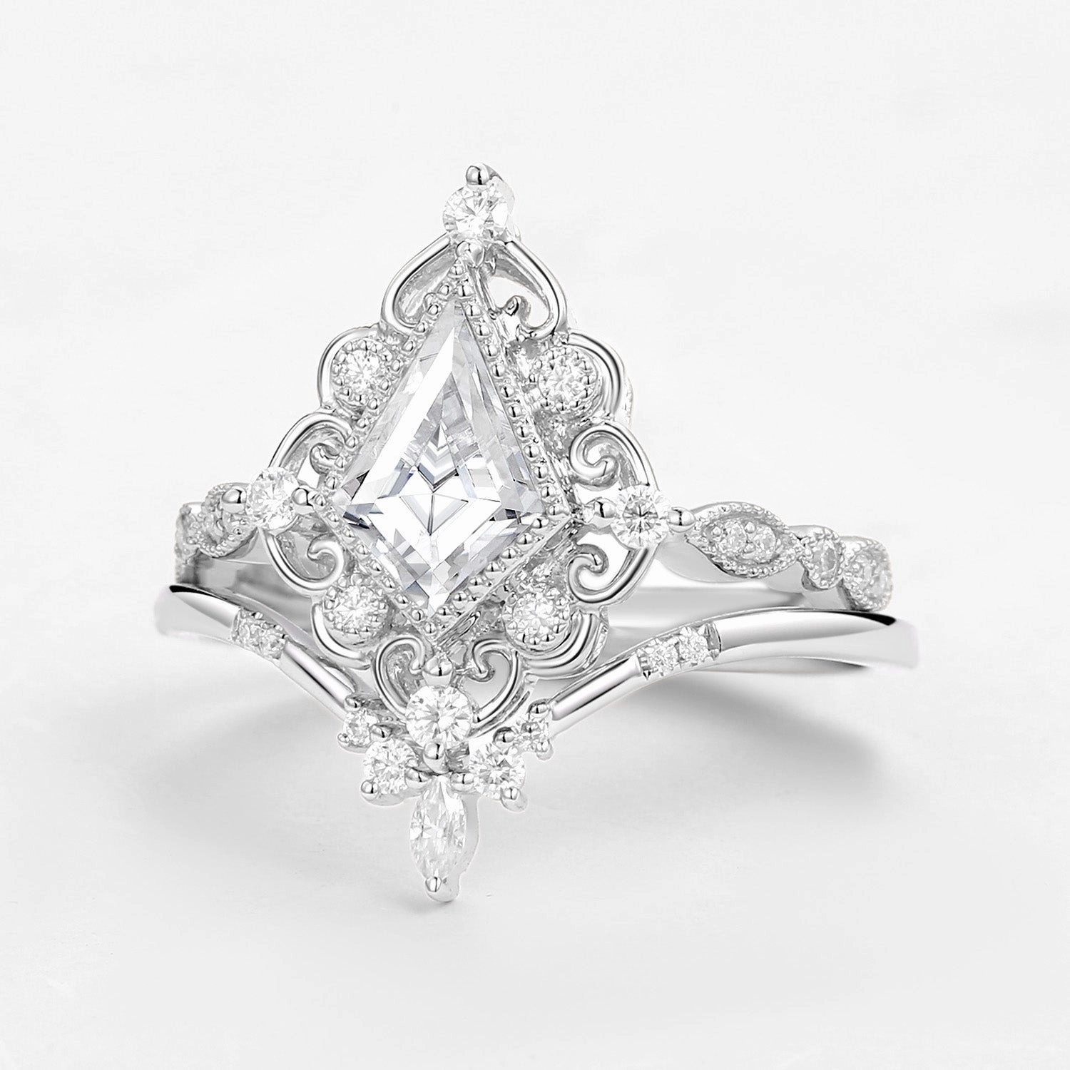 Art Deco Kite Cut Moissanite Vintage Engagement Ring Set 2pcs Shiny Jewelry Pieces Feminine Touch