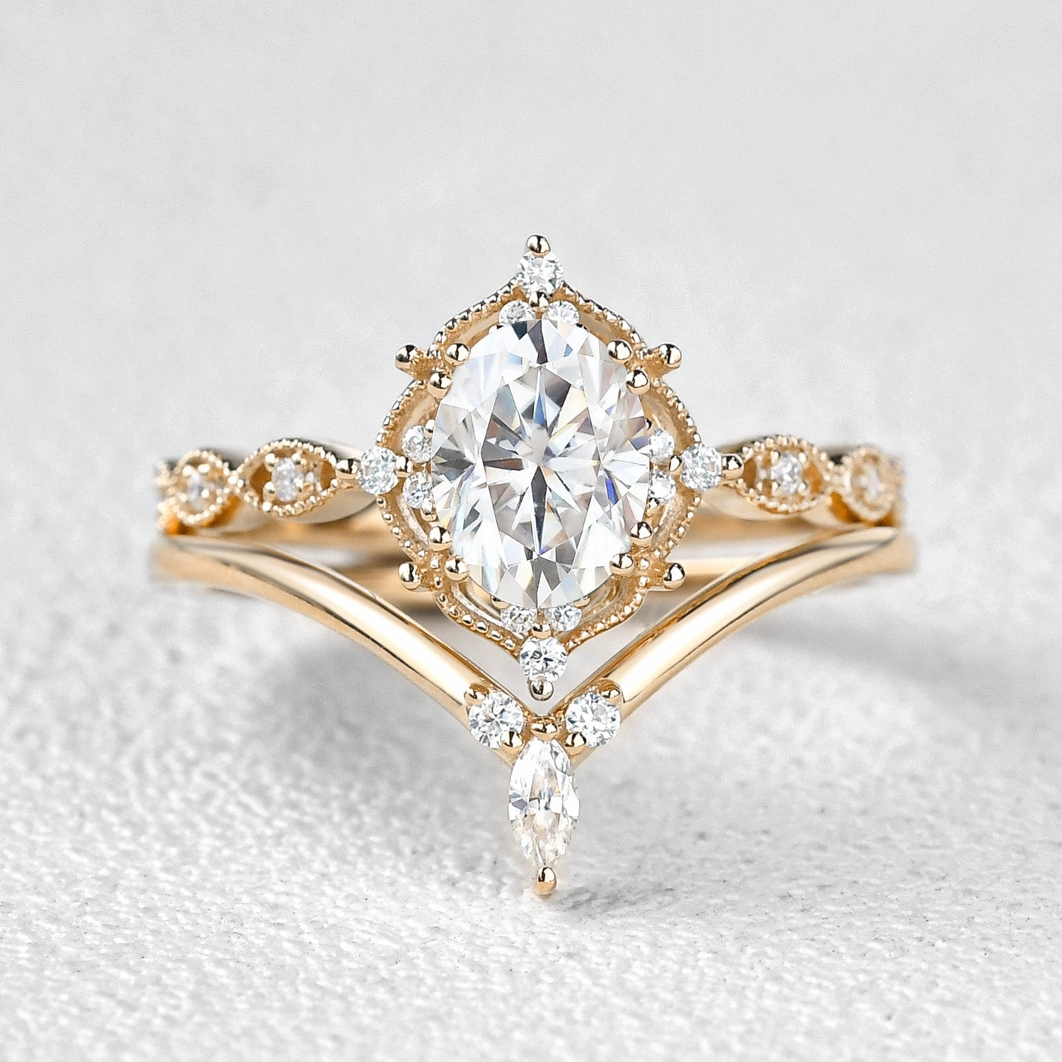 Travel Look Office Style Oval Cut Signature Moissanite Rose Gold Ring Set 2pcs