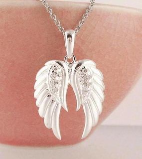Luminous Pair of Angel Wings Pendant Superb Present