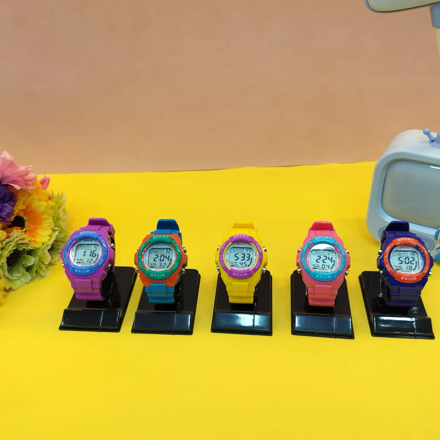 Attractive Wristwatch .