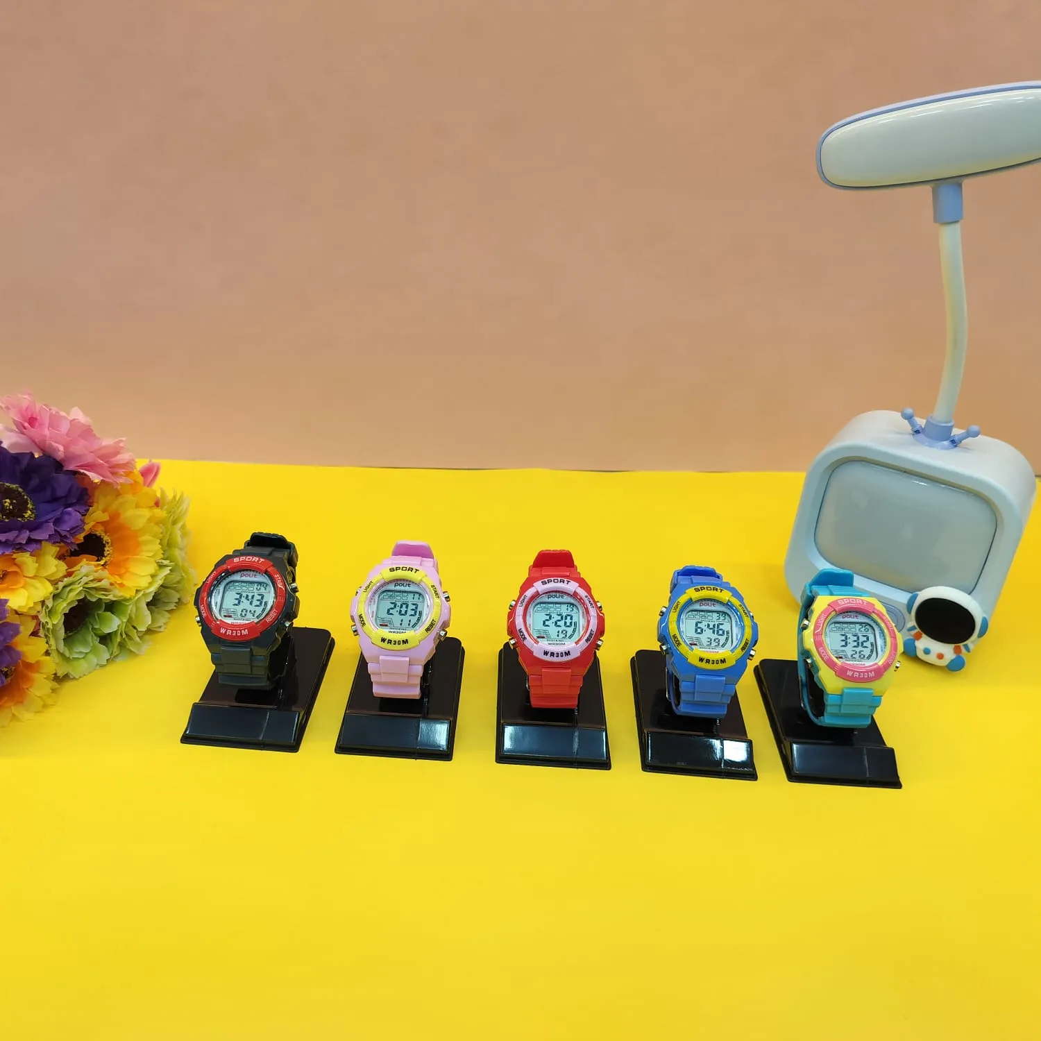 Attractive Wristwatch .