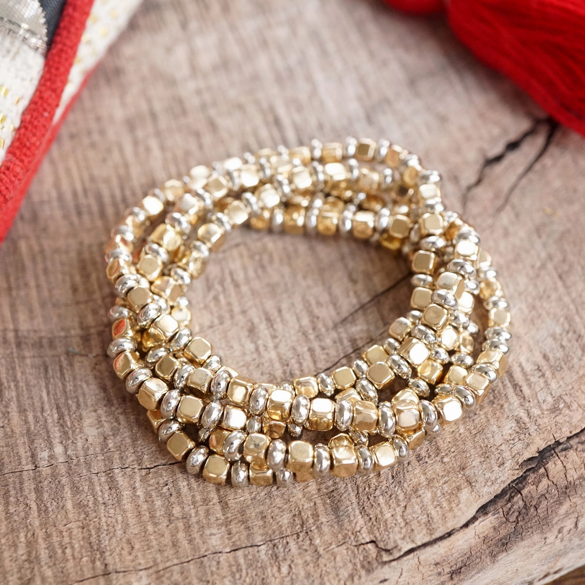 Smart purchase Beaded bracelets set golden cubes CCB stretchy Gold Silver Tone