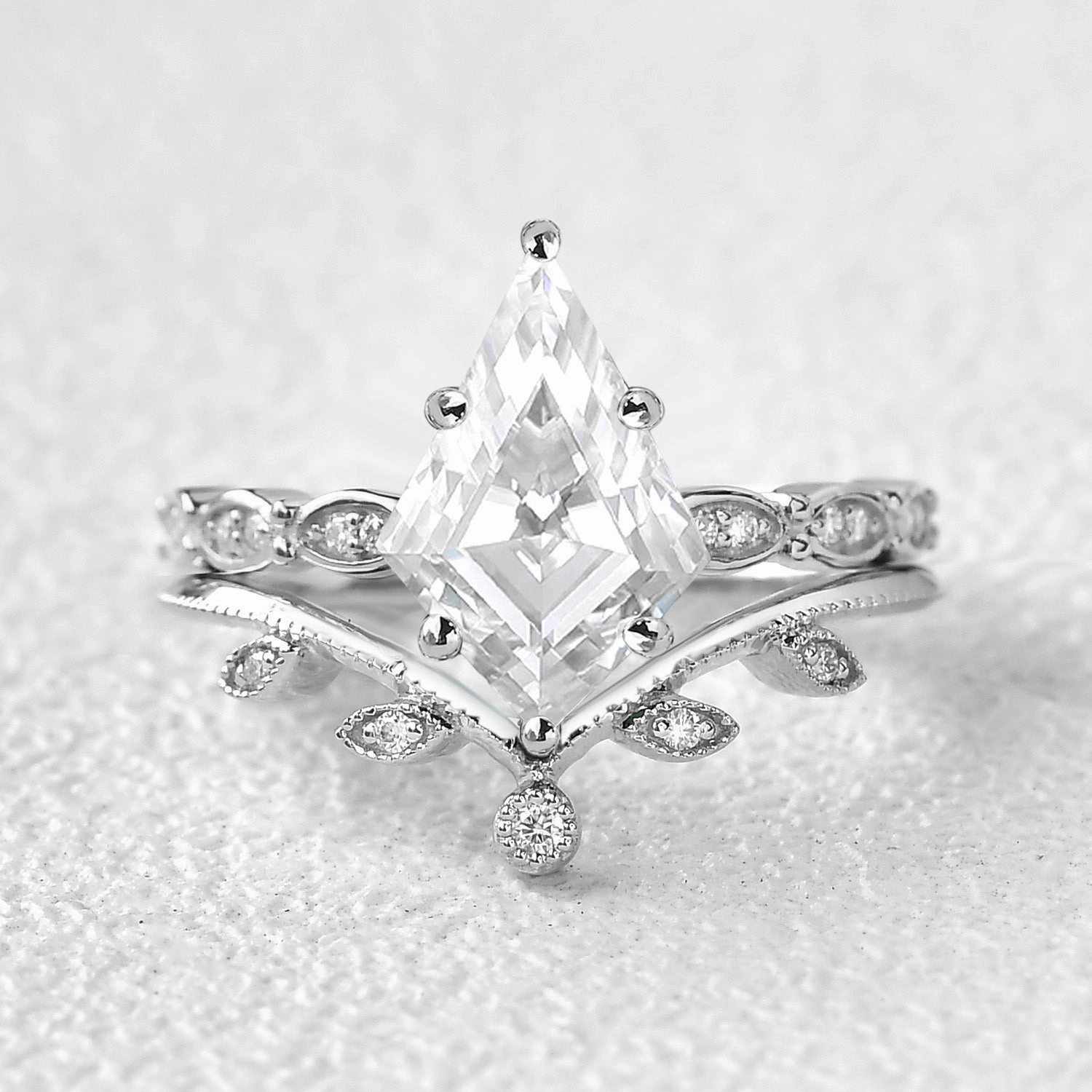 Kite Cut Moss Agate White Gold Leafy Engagement Ring Set 2pcs Soft Light Trendy Fashion