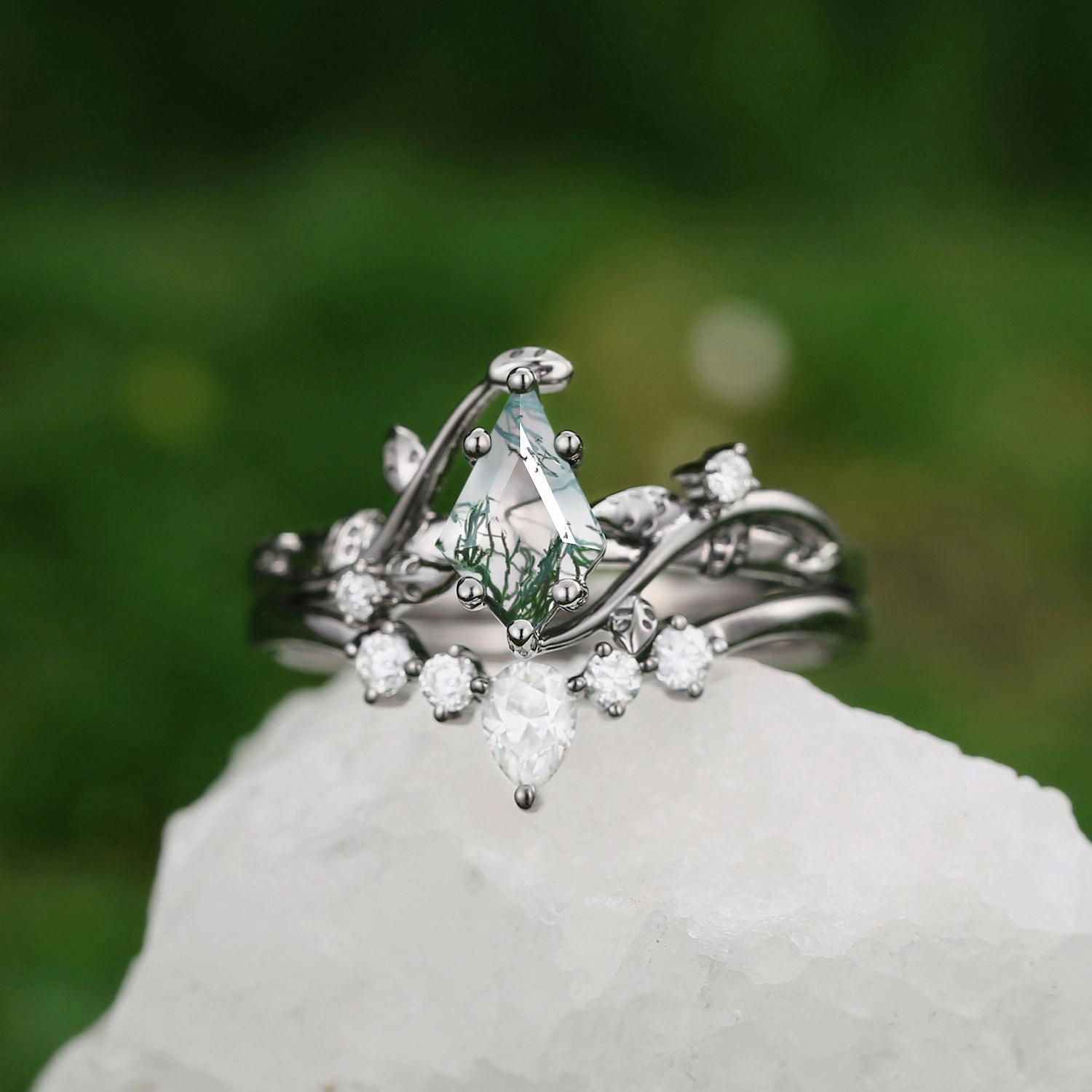 Black Gold Kite Cut Moss Agate Leafy Bridal Ring Sets 2pcs - Willow Minimal Daywear Shiny Accent