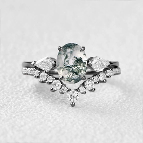 Style Upgrade Sophisticated Glam Black Gold Oval Moss Agate Three Stones Engagement Ring Set 2pcs