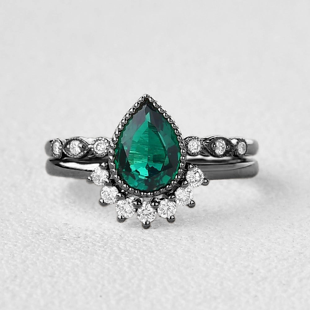 Premium Feature Black Gold Pear Emerald Milgrain Vintage Ring Set 2pcs