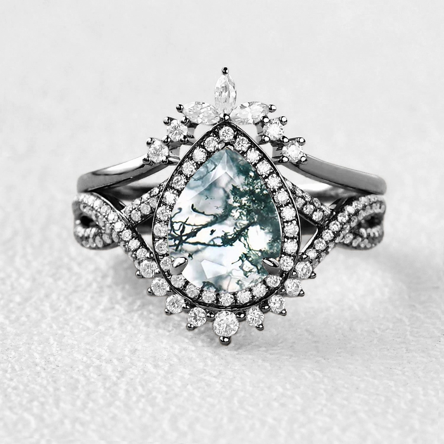 Stylish Finish Sculpted Design Black Gold Pear Shaped Moss Agate Antique Halo Infinity Ring Sets 2pcs