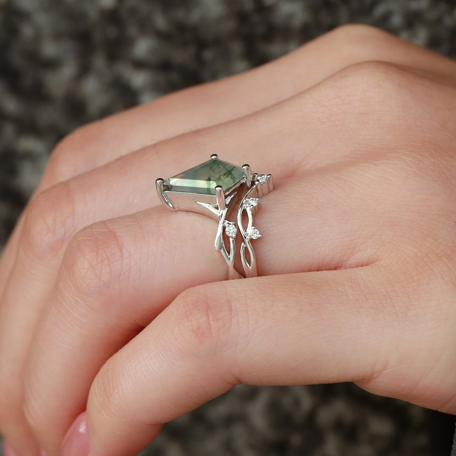 Silky feel Branch Kite Shape Natural Moss Agate Engagement Ring Sets 2pcs