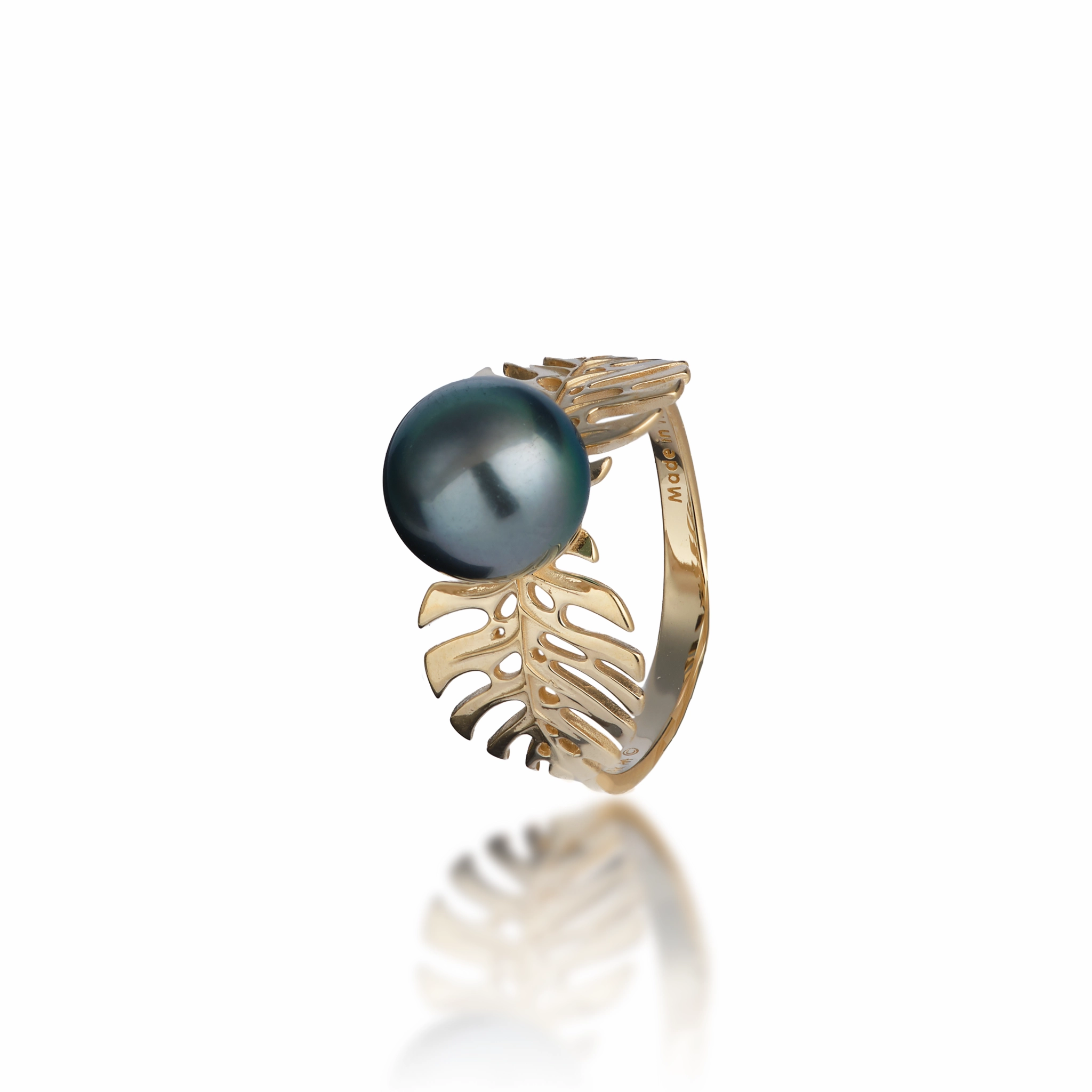 Monstera Tahitian Black Pearl Ring in Gold - 8-9mm Refined Lines