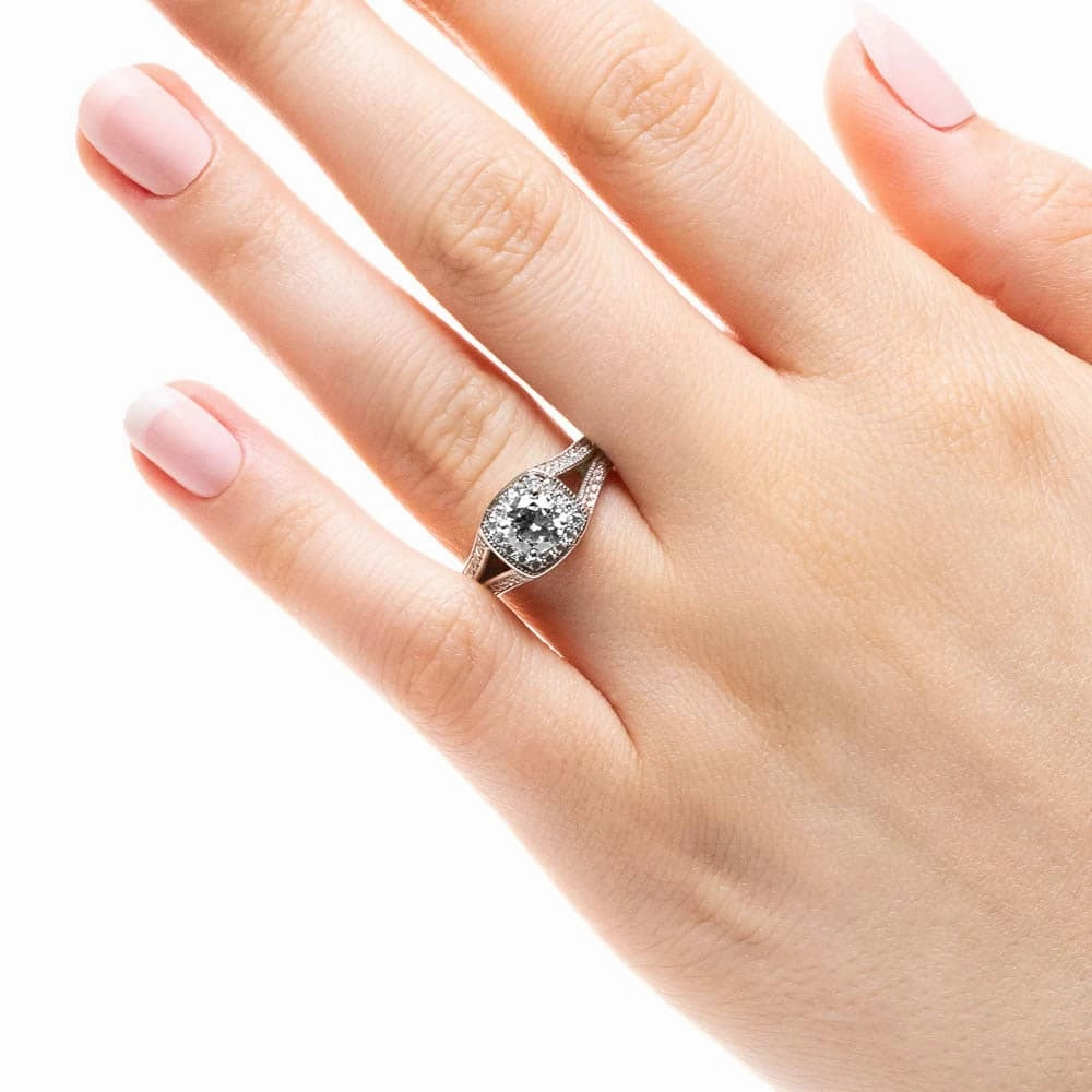 Long-Lasting Shine Excellent Gift Catheryn Round Lab Grown Diamond Split Shank Halo Engagement Ring