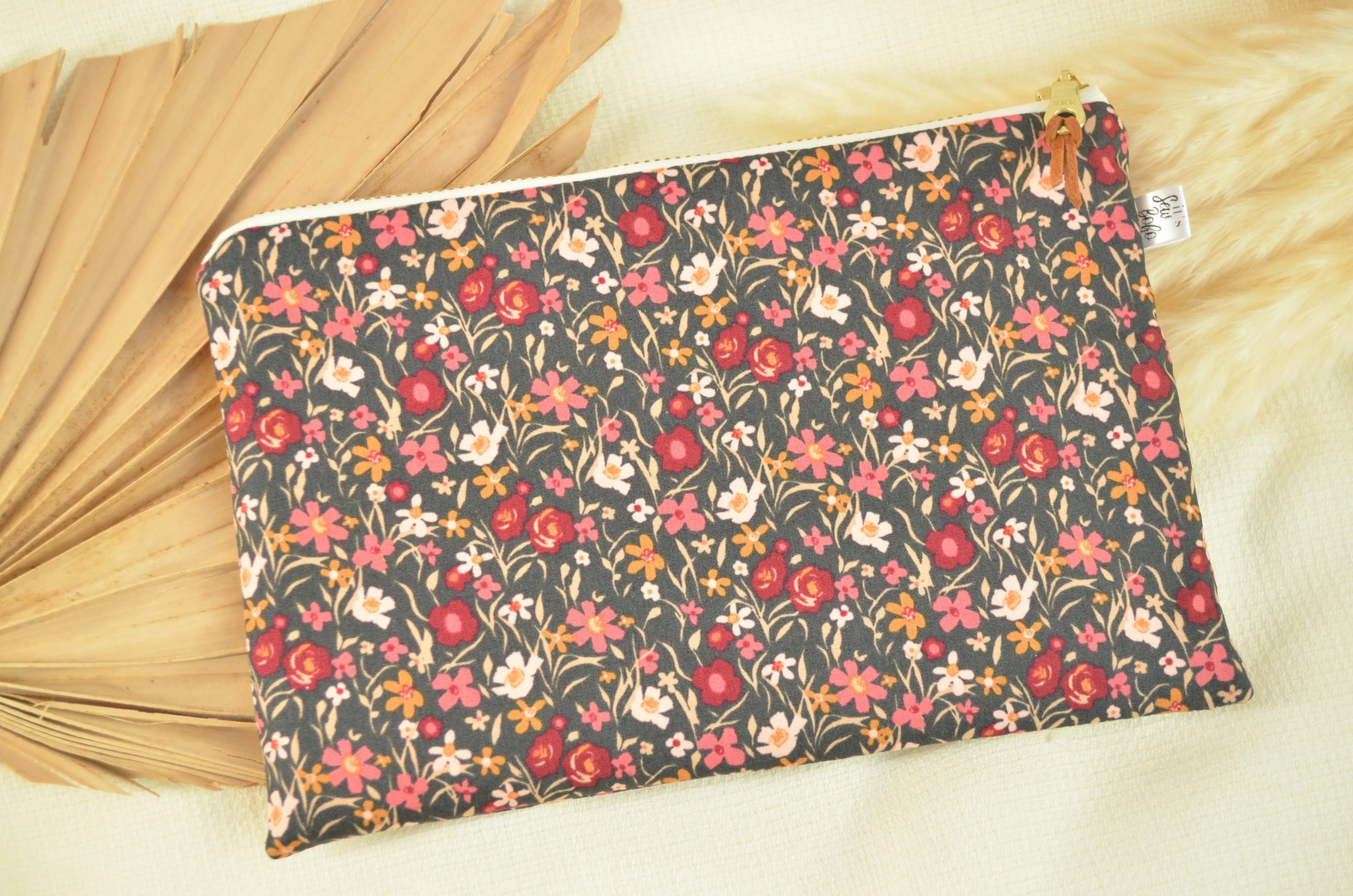 Busy Bee Medium Pouch