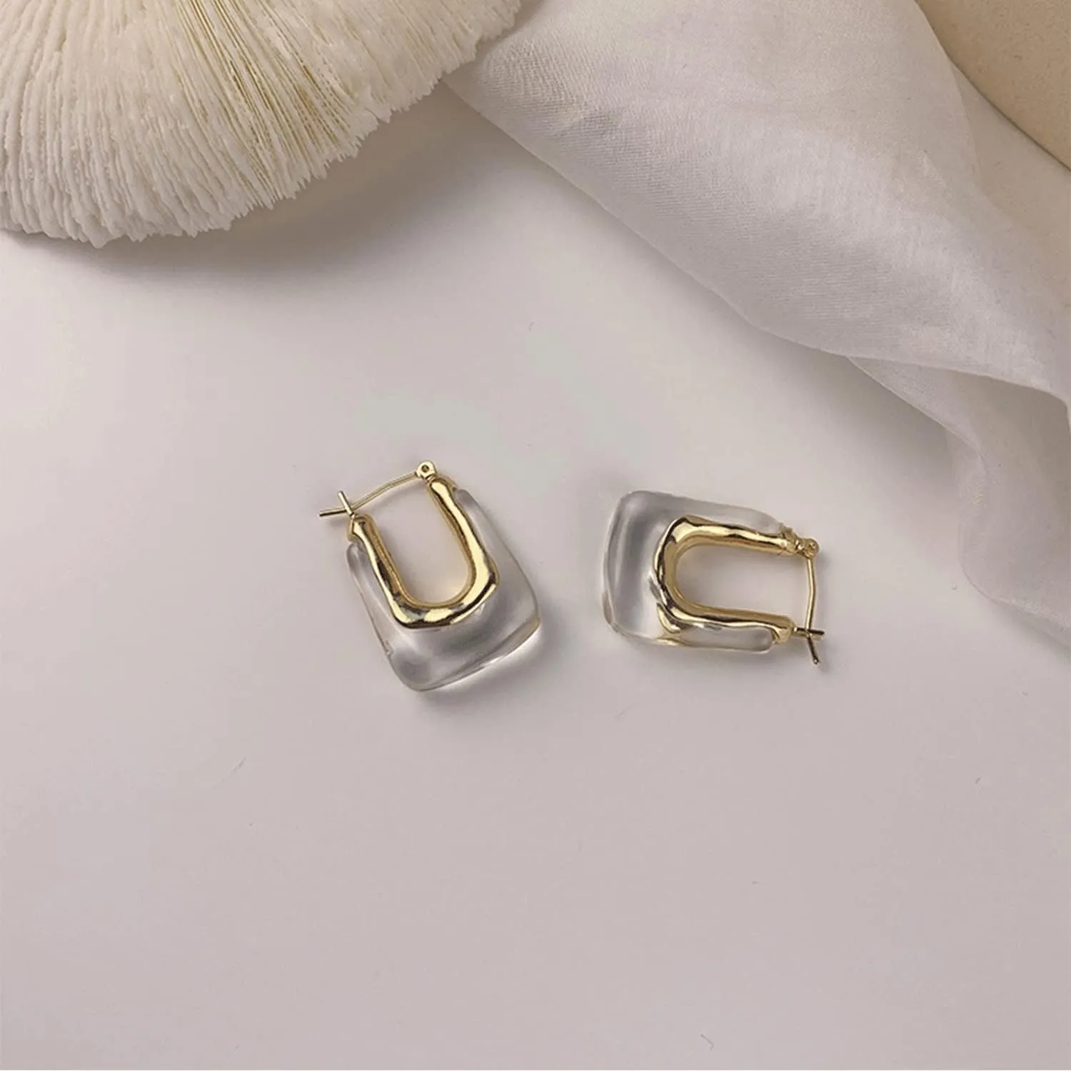 Chunky Clear Retro U Shaped Hoop Minimalist Square Resin Huggie Earrings for Women