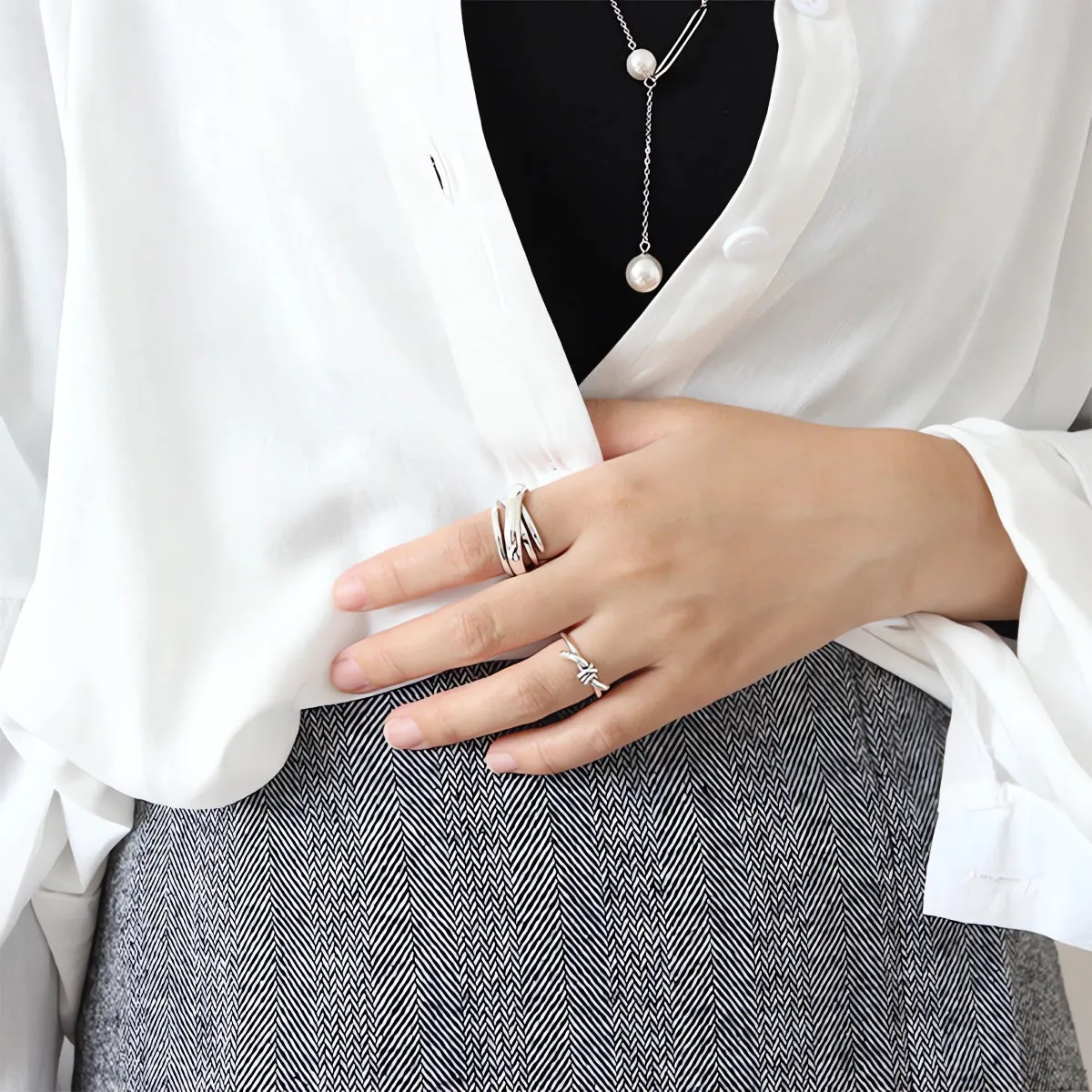Chunky Entwined Crossover Ring