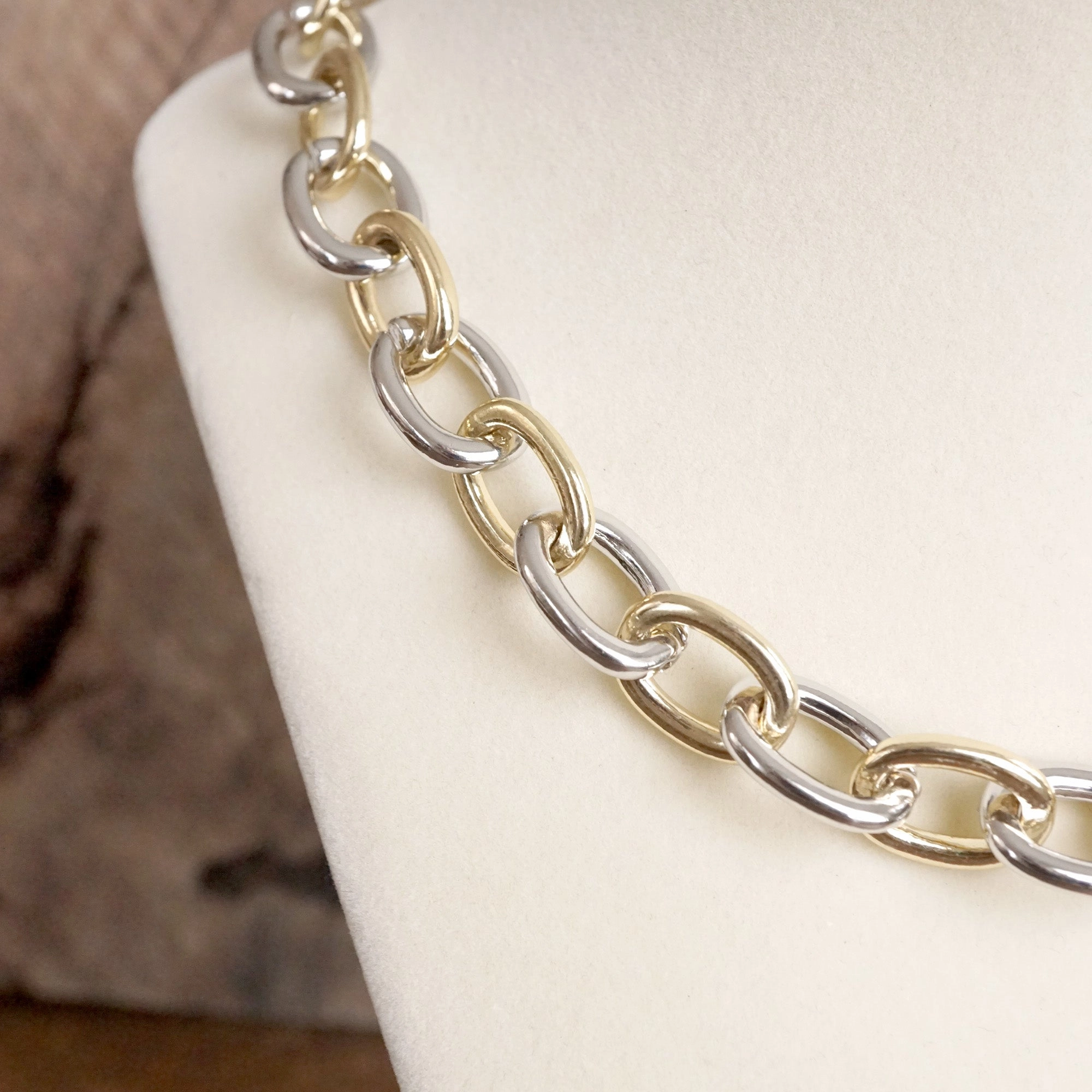 gentle touch Charm Adornment Chunky Chain Necklace ?C Perfect for Layering