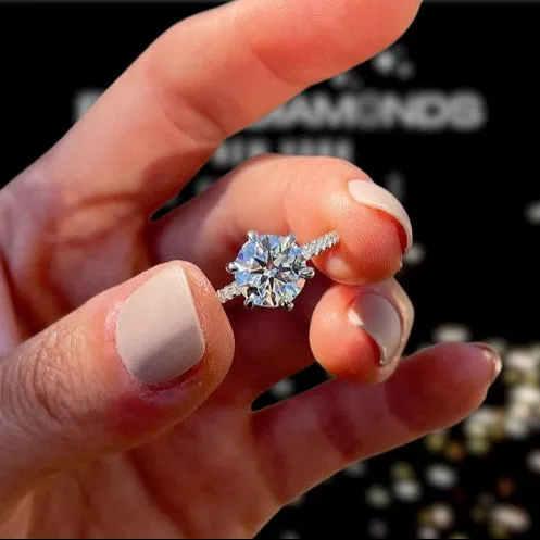 Classic 6 Prong Round Cut Diamond Engagement Ring
