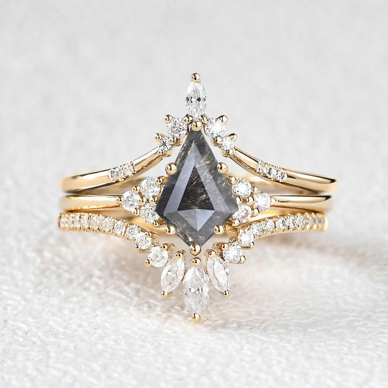 Kite Cut Darker Salt and Pepper Diamonds Ring Set 3pcs Dazzling Style Fresh Highlight