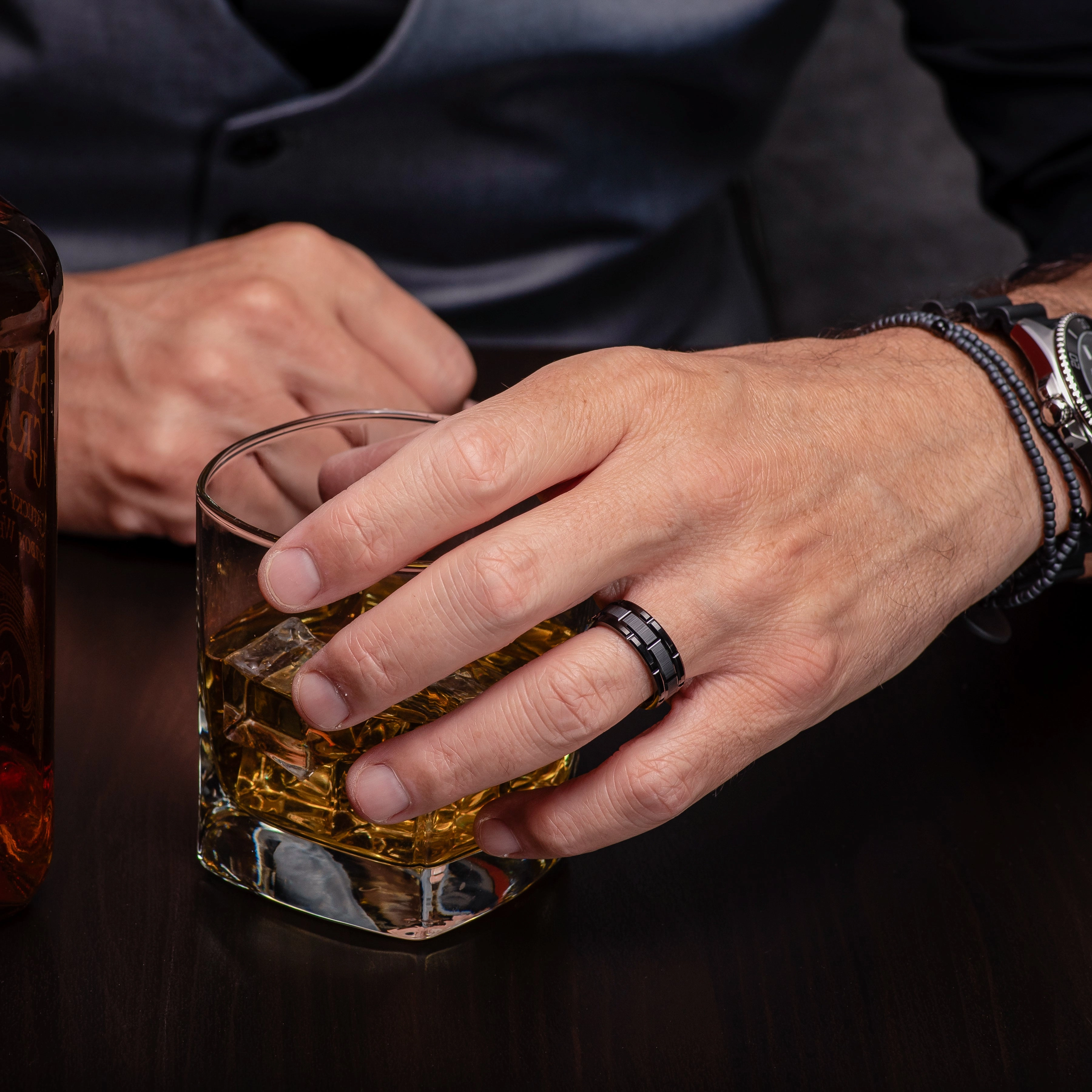 100S JEWELRY Black Tungsten Rings For Men Wedding Band Brick Pattern Brushed Engagement Promise Size 6-16 Coordinated Group