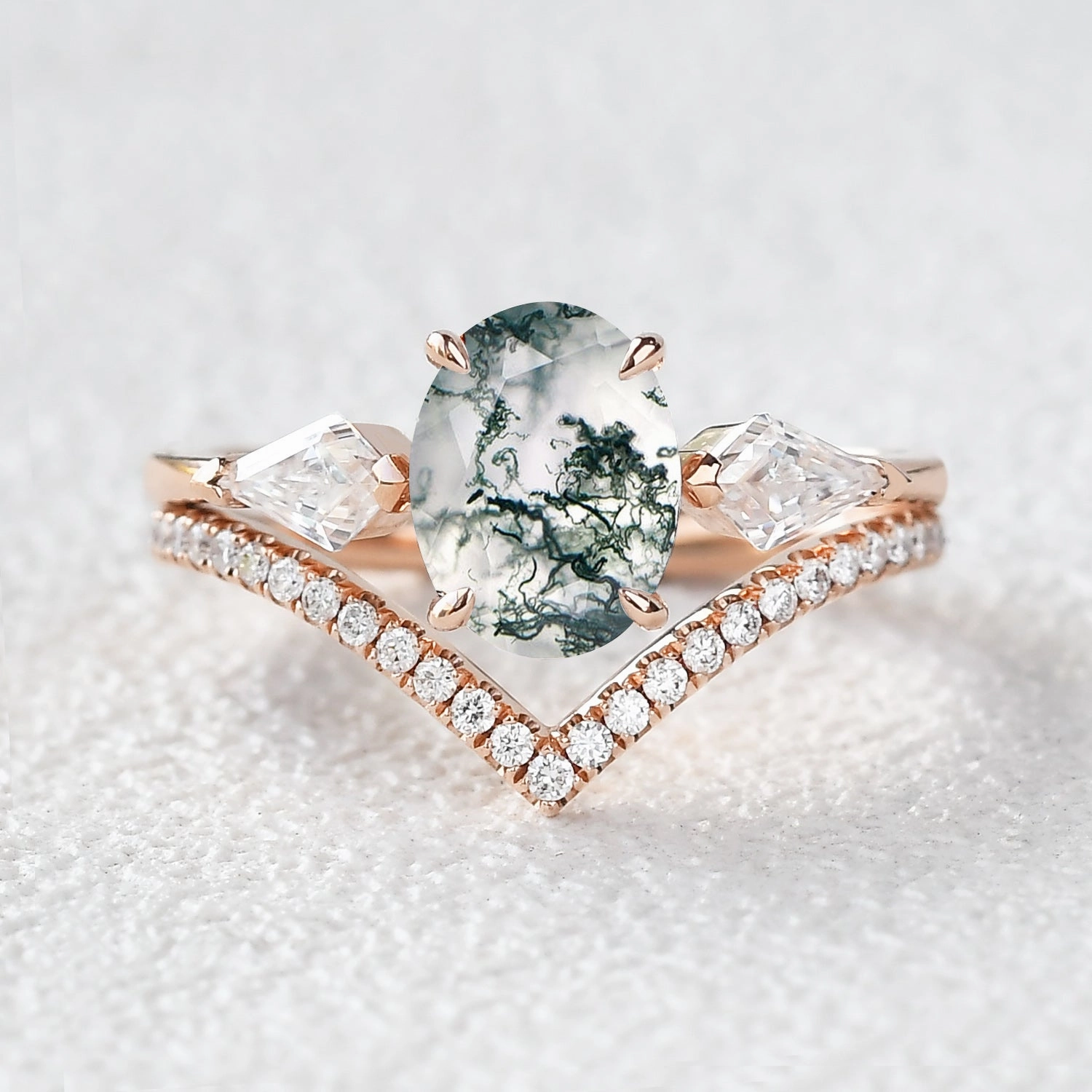 High-Quality Piece 1.5ct Oval Moss Agate Three Stones Chevron Engagement Ring Set 2pcs