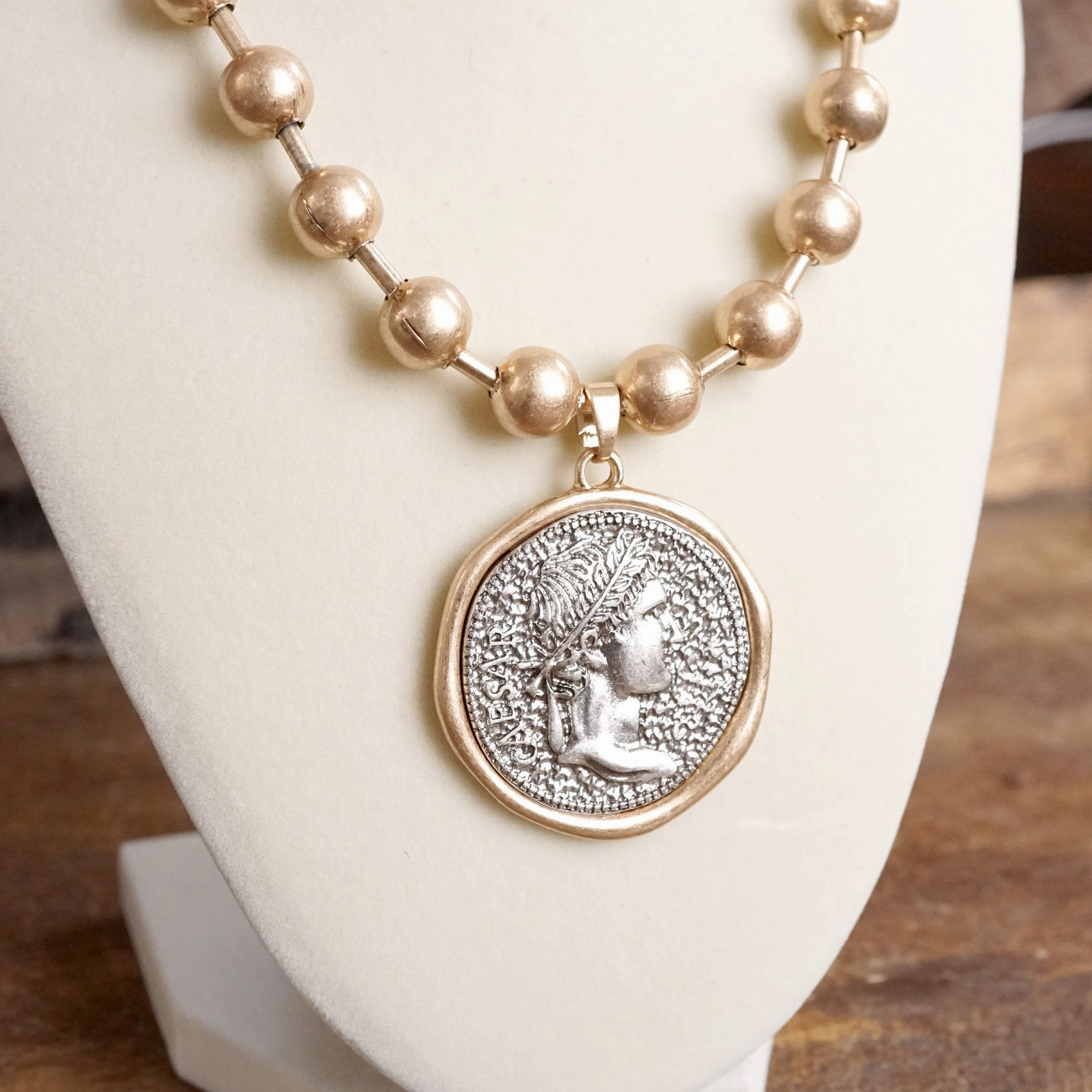 Signature Accessory Stunning Piece Coin Chunky Ball Chain Statement Necklace ?C Gold and Silver Tone