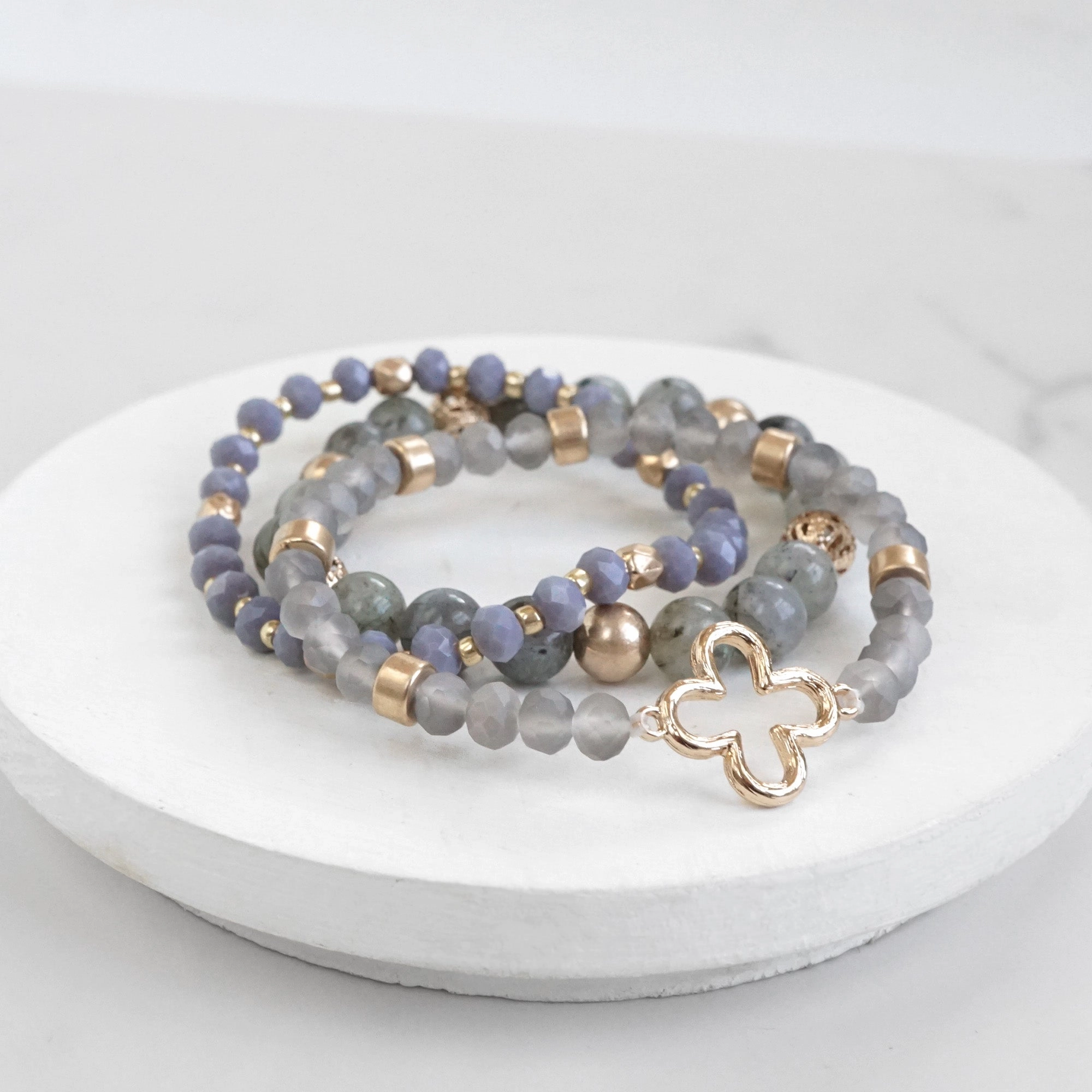 Seasonal Switch Avant-Garde Clover Beaded Bracelet Set Semi Precious Gold tone - Grey