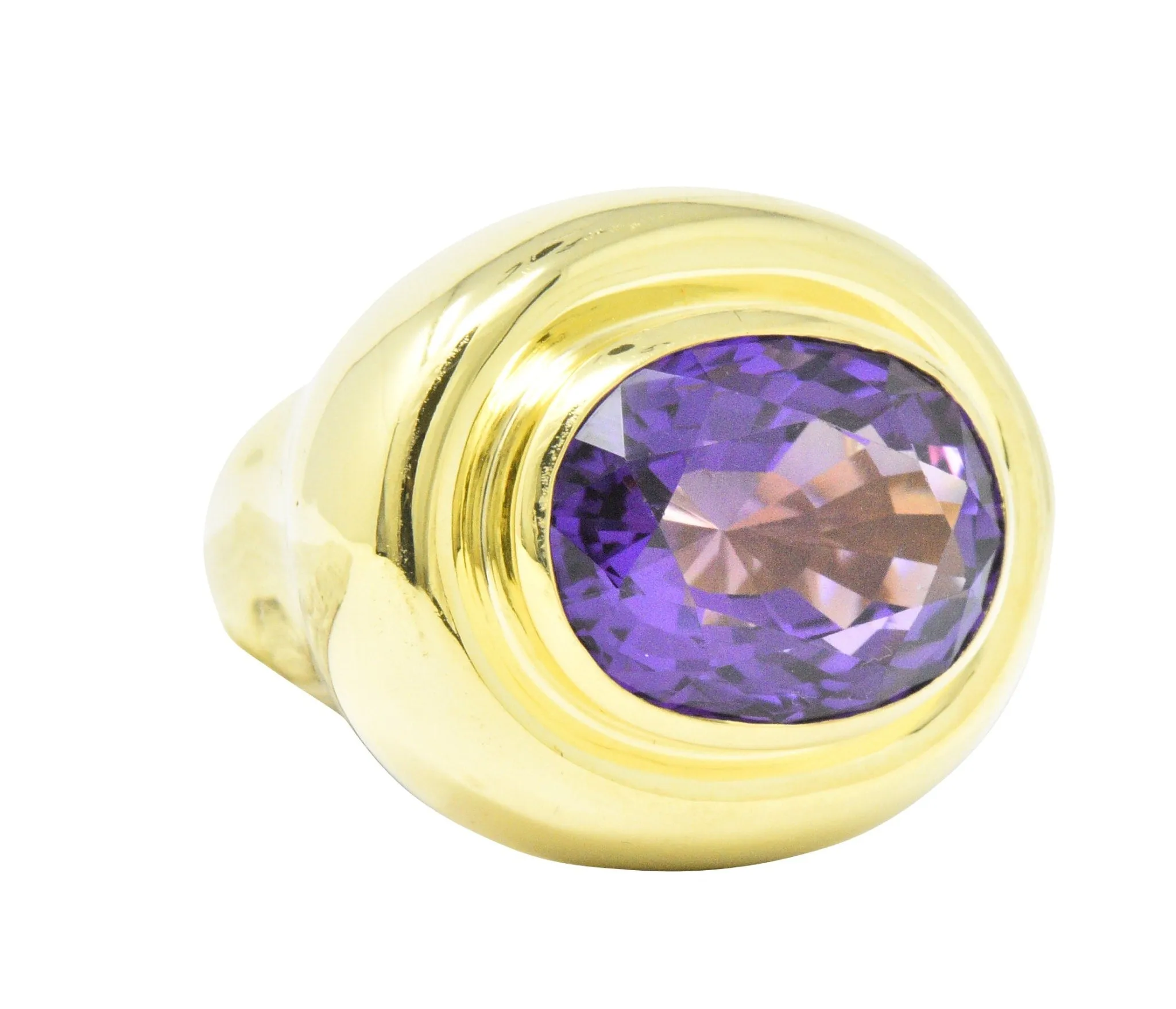 Contemporary 20.00 CTW Amethyst 18 Karat Gold Cocktail Ring