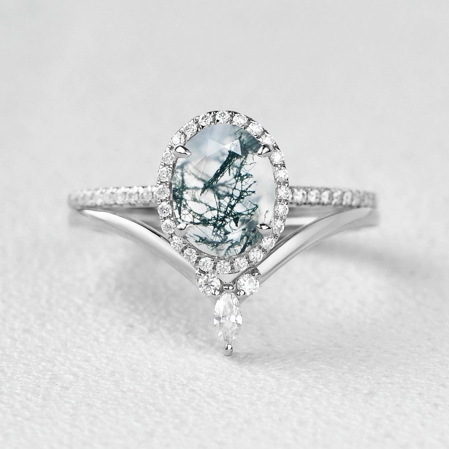 Oval Cut Moss Agate Halo Rose Gold Ring Set 2pcs Vibrant Charm