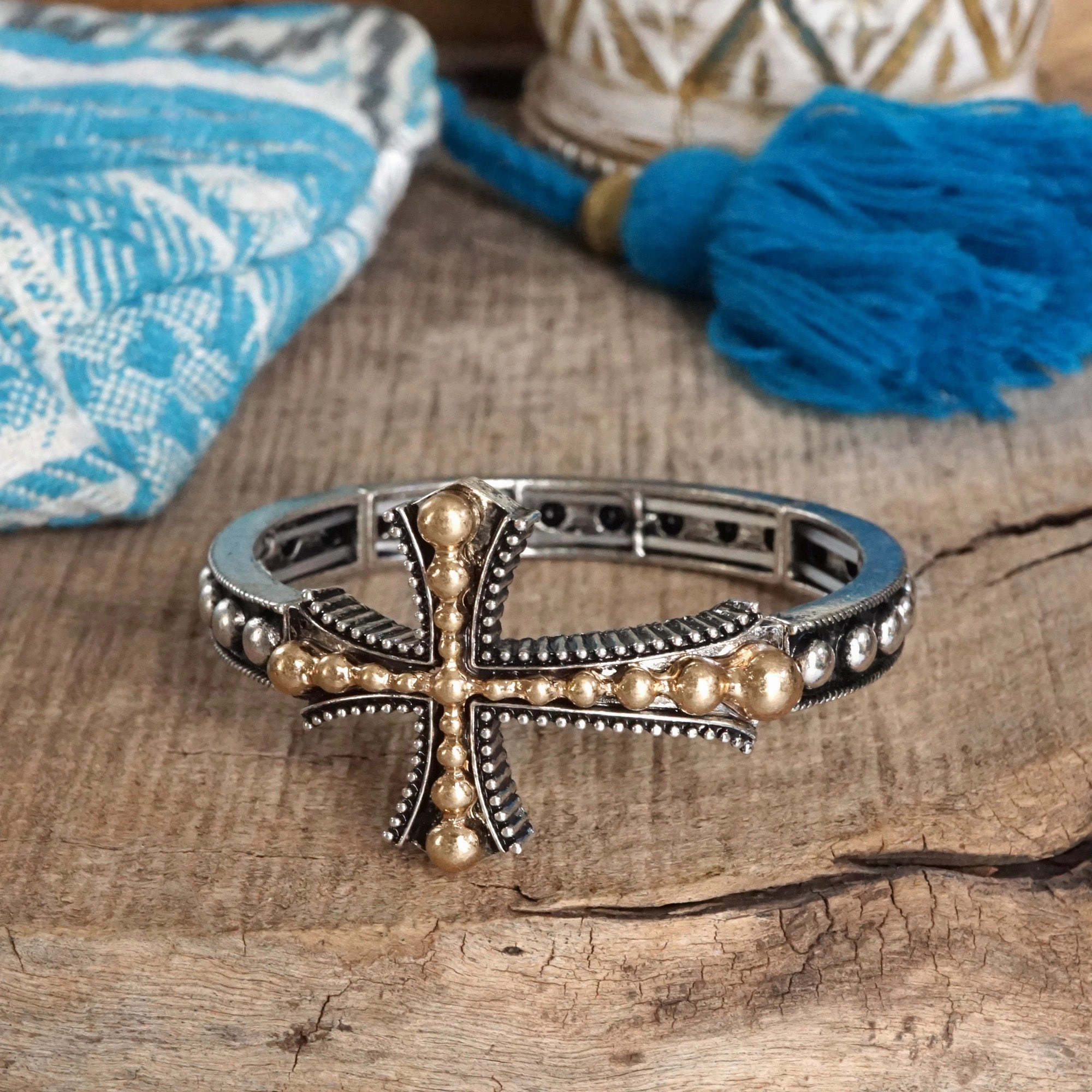 Cross Stretchy Western Style Bangle Bracelet ?C Silver or Gold Tone Artisan??s Story Pleasant Trip