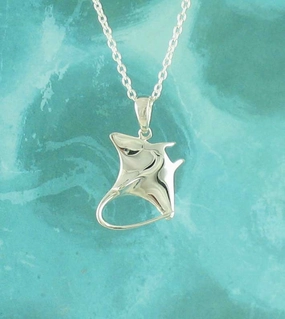 Gleaming Stingray with Whipping Tail Pendant Winter Day
