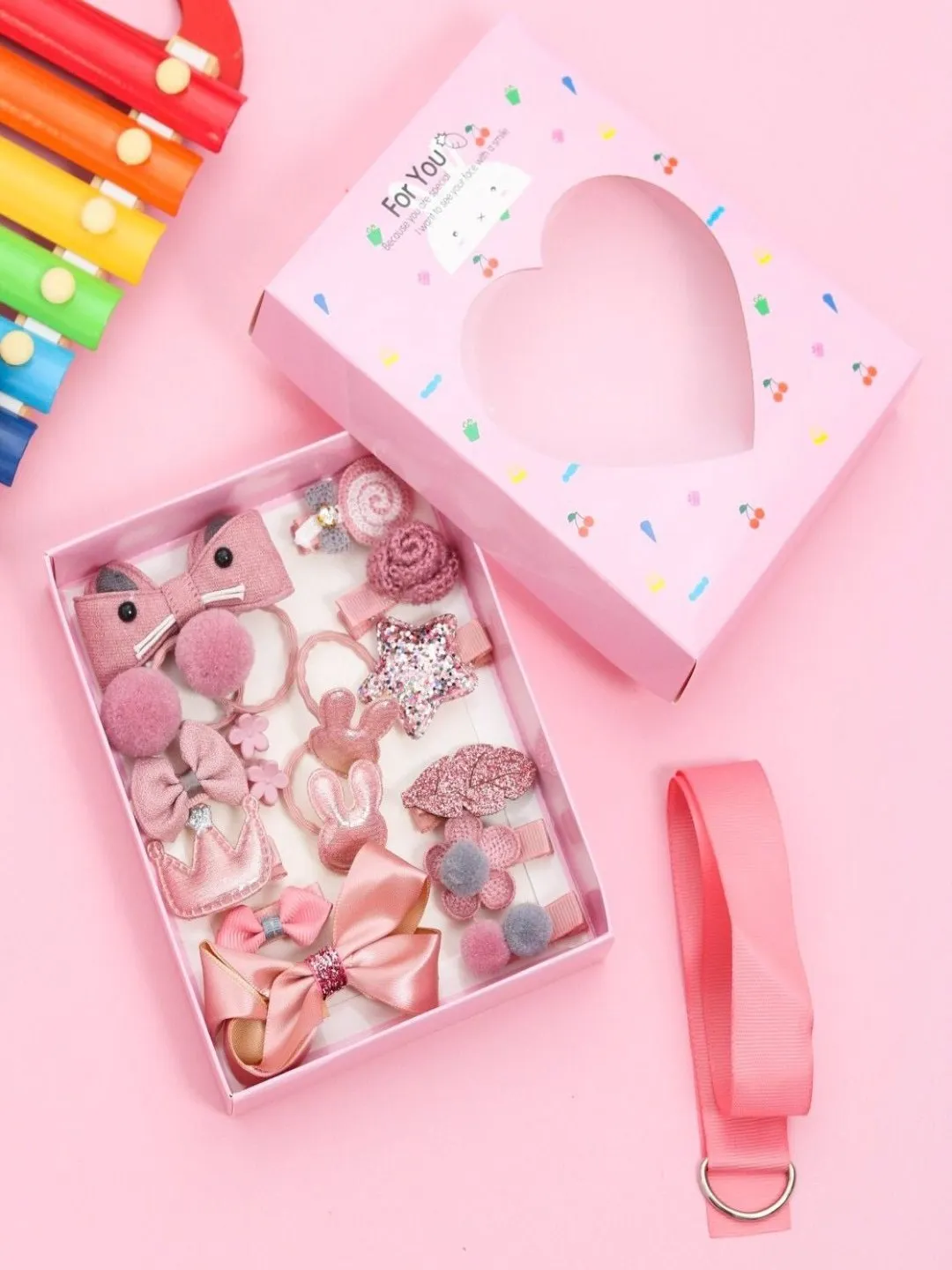 Cute Hair Clips Set for Girls - Peach, Set of 18