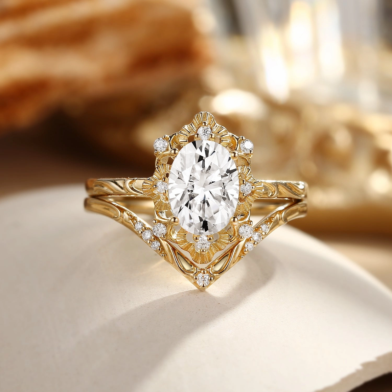 Fashionable Shine Finish Oval Cut Engraved Moissanite Vintage Ring Set 2pcs - Velvet