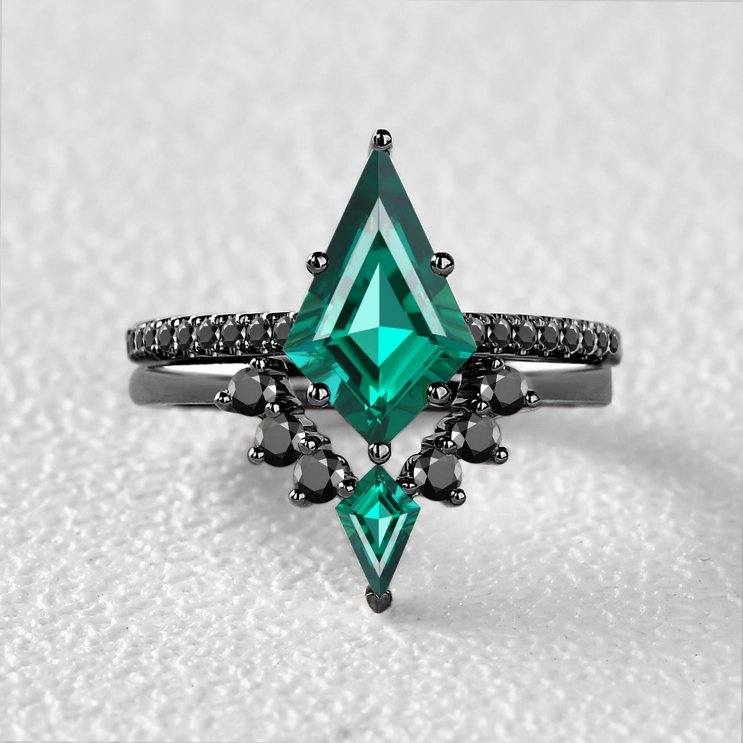 Black Gold Women Unique Kite Emerald Engagement Ring Sets 2pcs Bridal Accessory Boho Charm