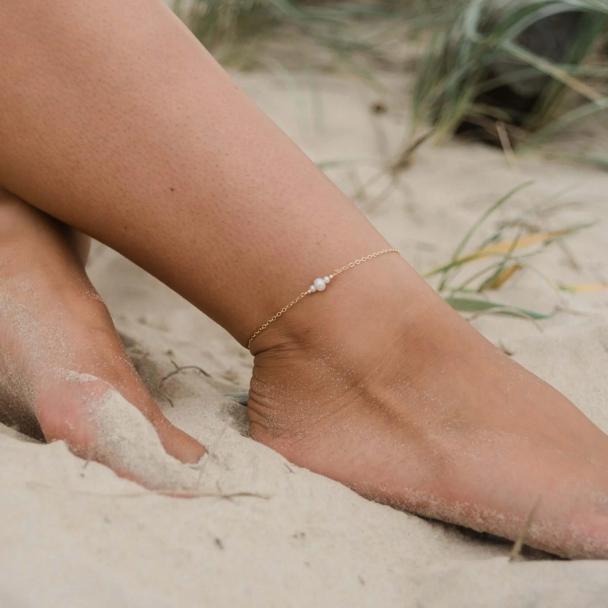 Dainty White Freshwater Pearl Gemstone Anklet
