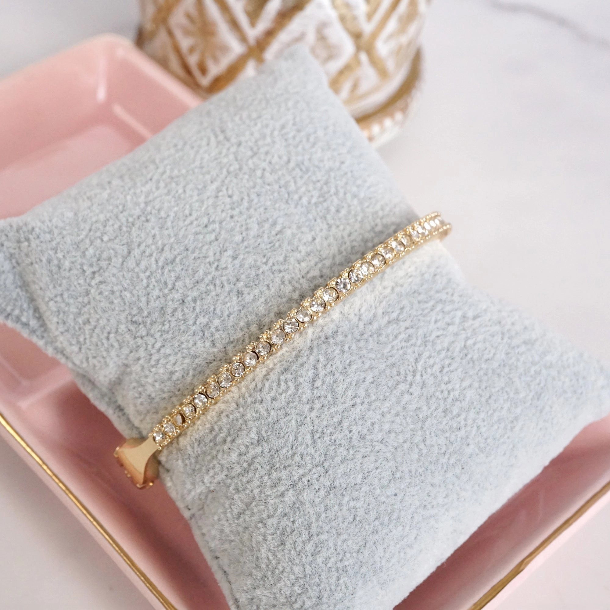 Reliable Vision Smooth Blends Dainty Sparkly Pave Hinge Bangle in Gold Tone with Crystals