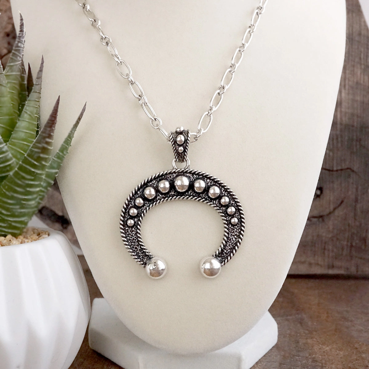 Bright Shine Desert Bloom ?C Western Squash Blossom Pendant Necklace