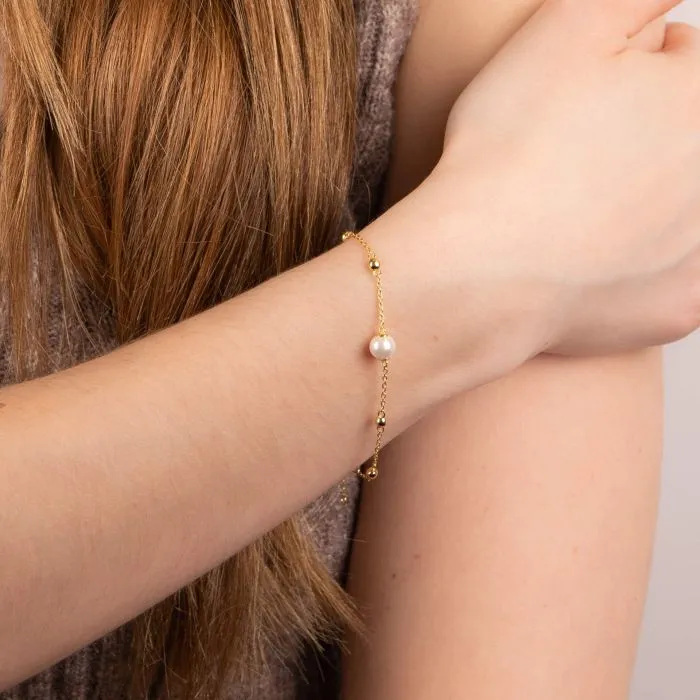 Diamonfire Gold Plated Shell Pearl Bracelet B5432