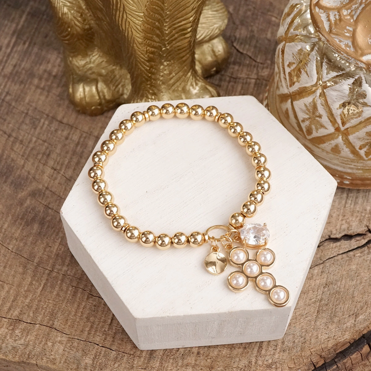 Nice Touch Golden Keepsakes ?C Charm Cluster Stretch Bracelet with Beads & Stones